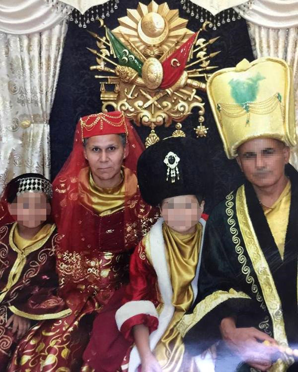 Boşanmak isteyen eşini pompalı tüfekle vuran koca adliyede