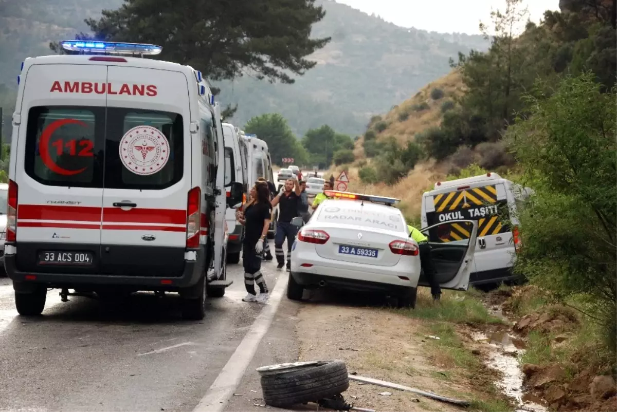 Mersin\'de trafik kazası: 10 yaralı