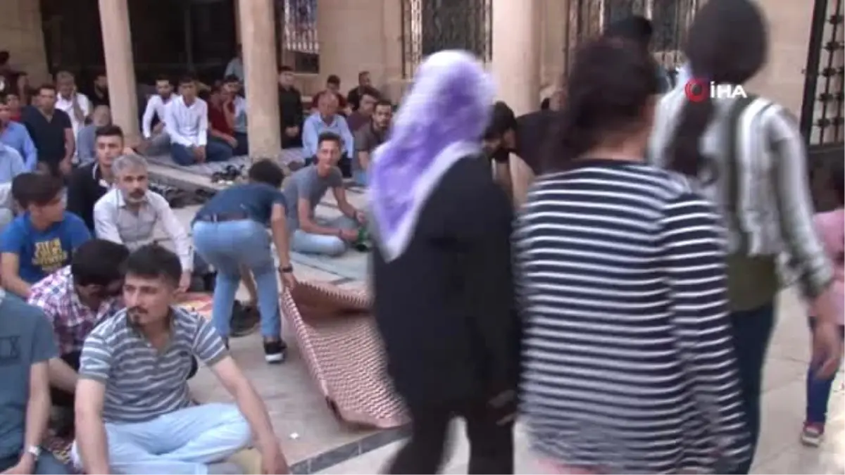 Peygamberler şehrinde bayram namazına yoğun ilgi