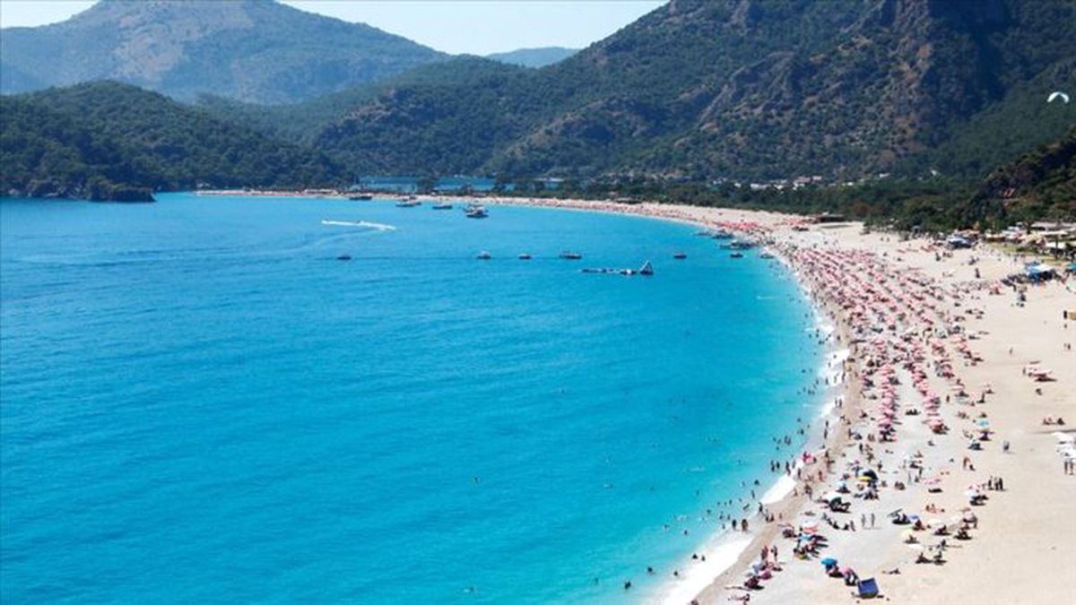 Turizm merkezlerinde bayram bereketi