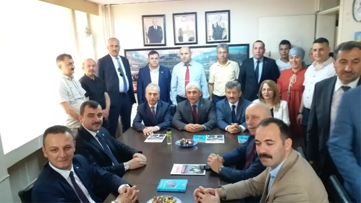 AK Parti\'den MHP\'ye bayram ziyareti