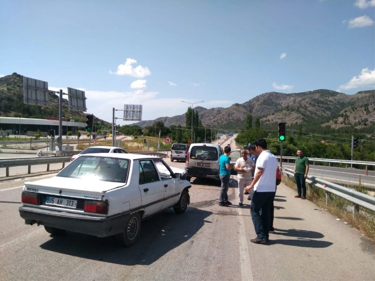 Amasya\'da trafik kazası: 2 yaralı