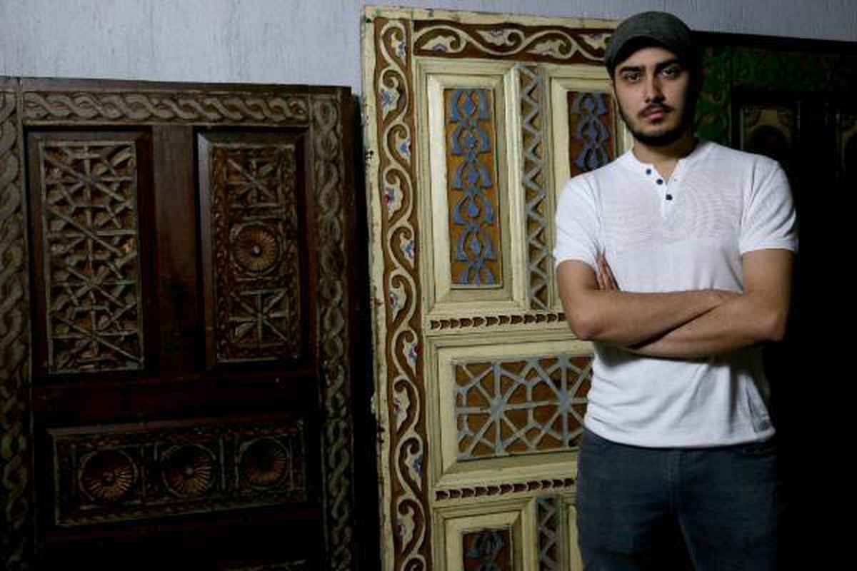 Asırlık kapıları yeniliyor, ihraç ediyor