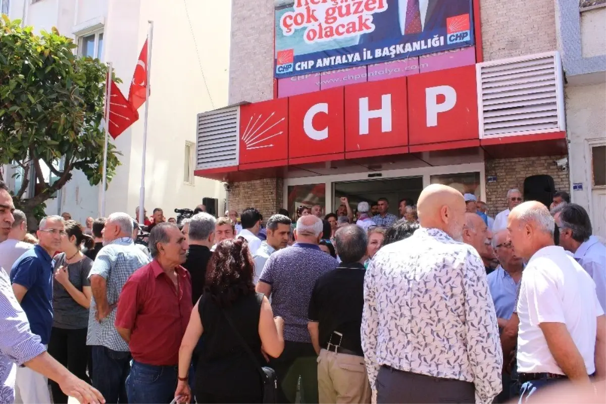 CHP Antalya bayramlaştı