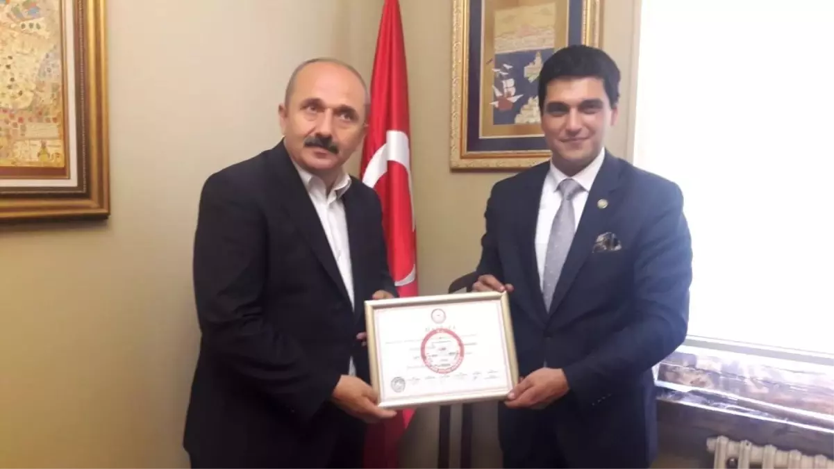 Eyüp Aytekin mazbatasını aldı