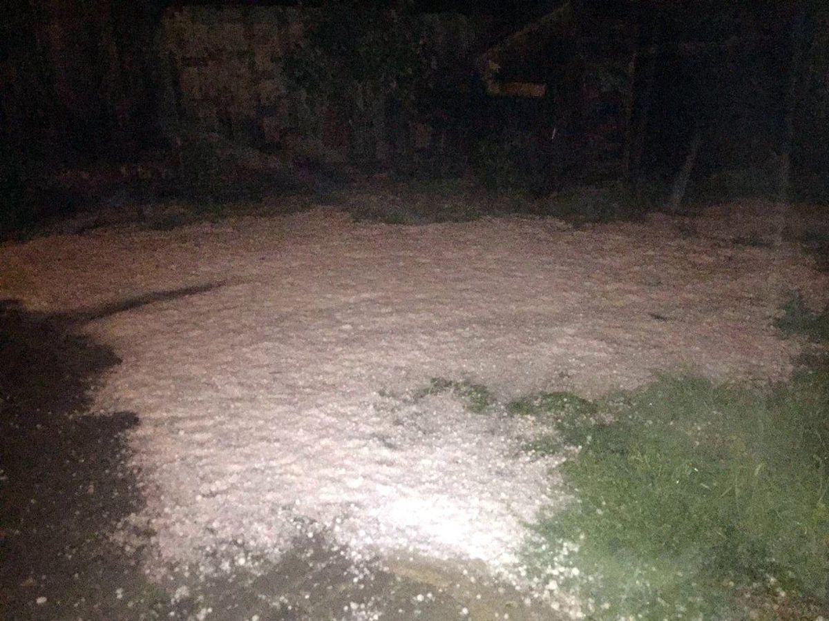 Kastamonu\'ya 12 saattir dolu yağıyor