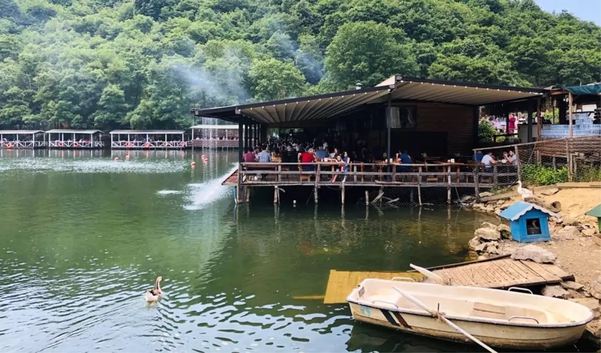 Saklıgöl, bayram tatilinde doldu taştı