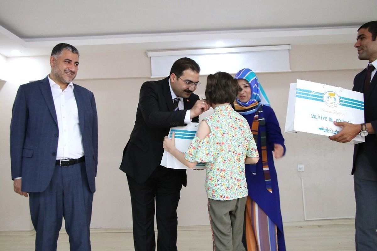 Sevgi evlerindeki çocuklar unutulmadı