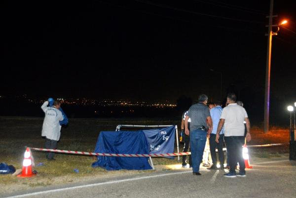 Adana\'da yol kenarında erkek cesedi bulundu