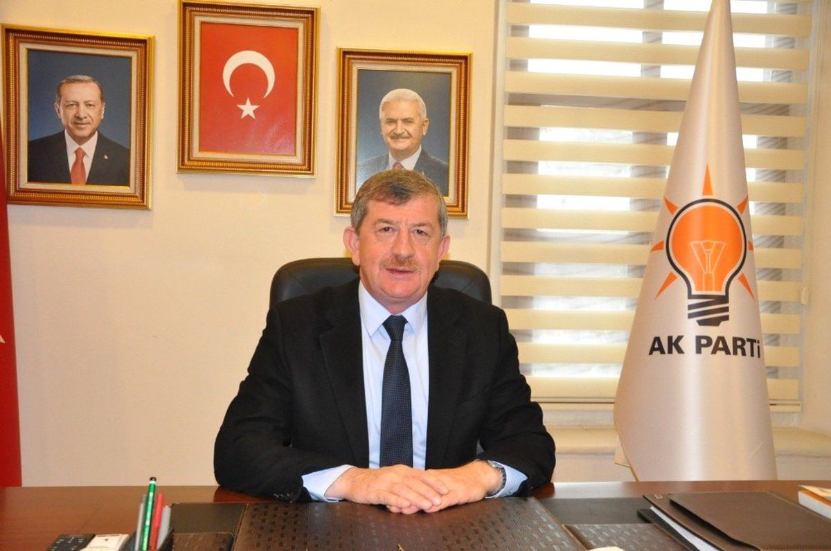 Başkan Revi: "Asıl akıllı olması gerekenler terör örgütleri ile işbirliği yapanlardır"