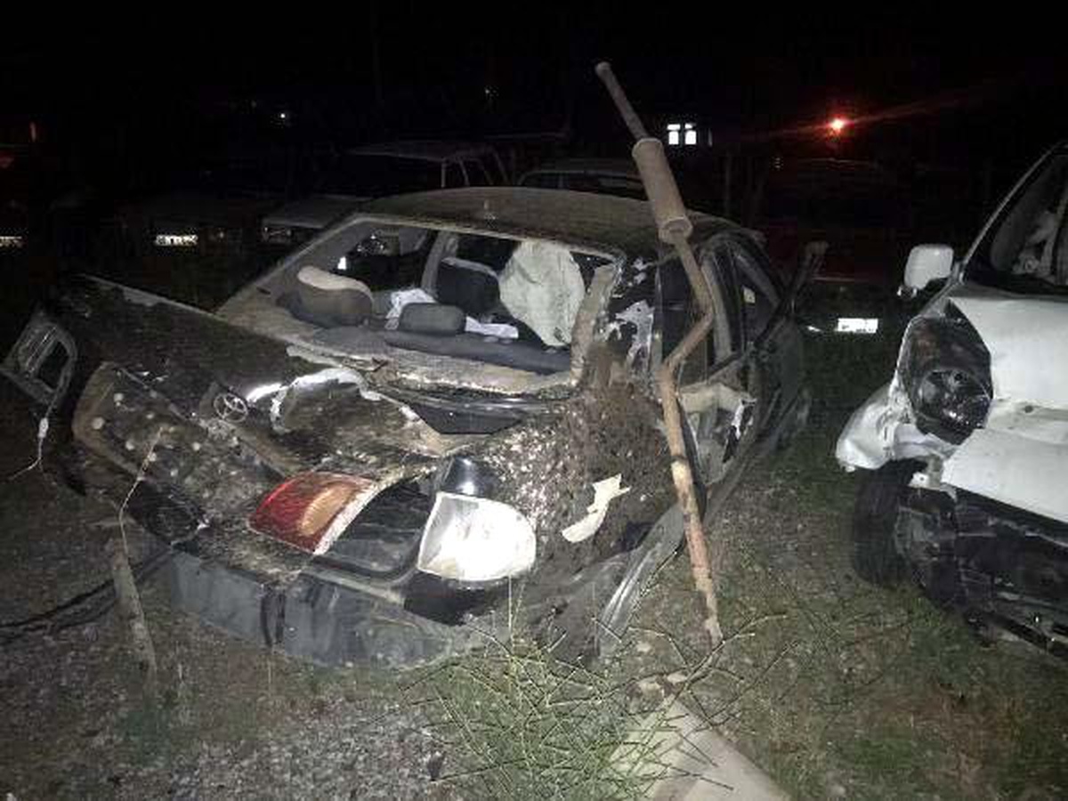 Kırıkkale\'de bariyerlere çarpan otomobil takla attı: 4 yaralı