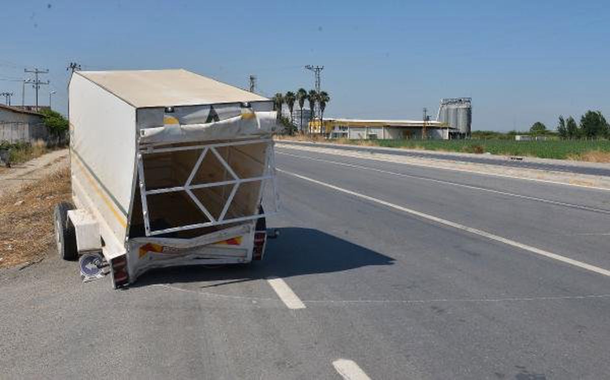 Minibüsün römorku devrildi: 5 işçi yaralı