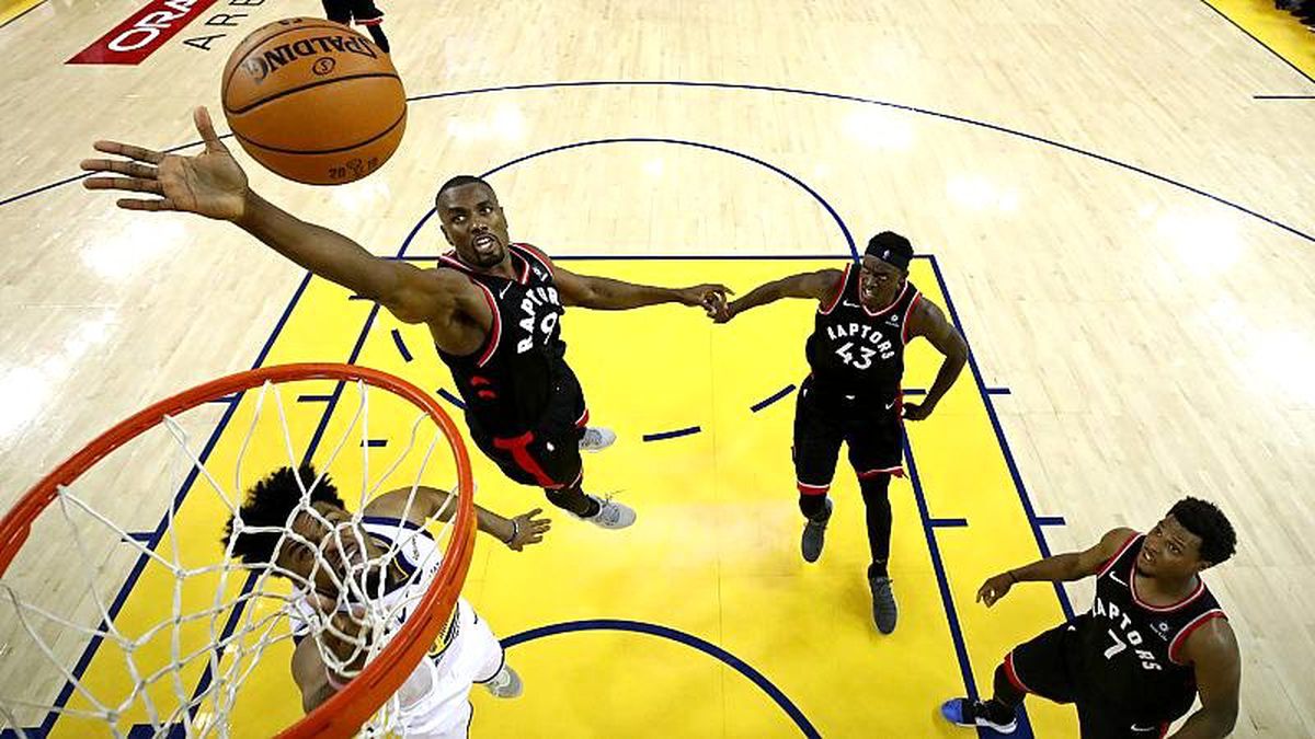 NBA final serisinde Golden State Warriors\'u mağlup eden Toronto Raptors avantaj yakaladı