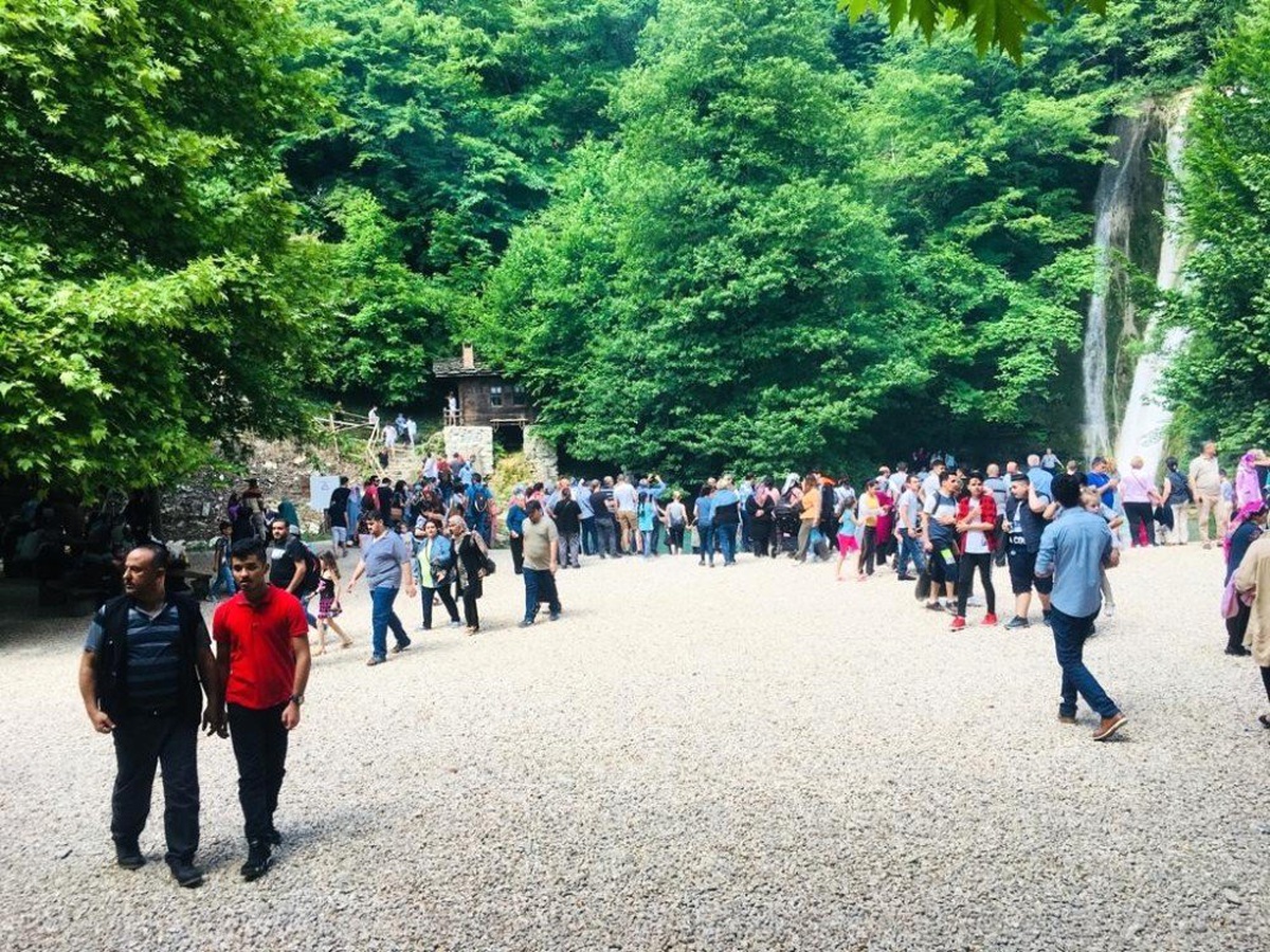 Ramazan bayramında Erfelek Tatlıca Şelaleleri\'ne ziyaretçi akını