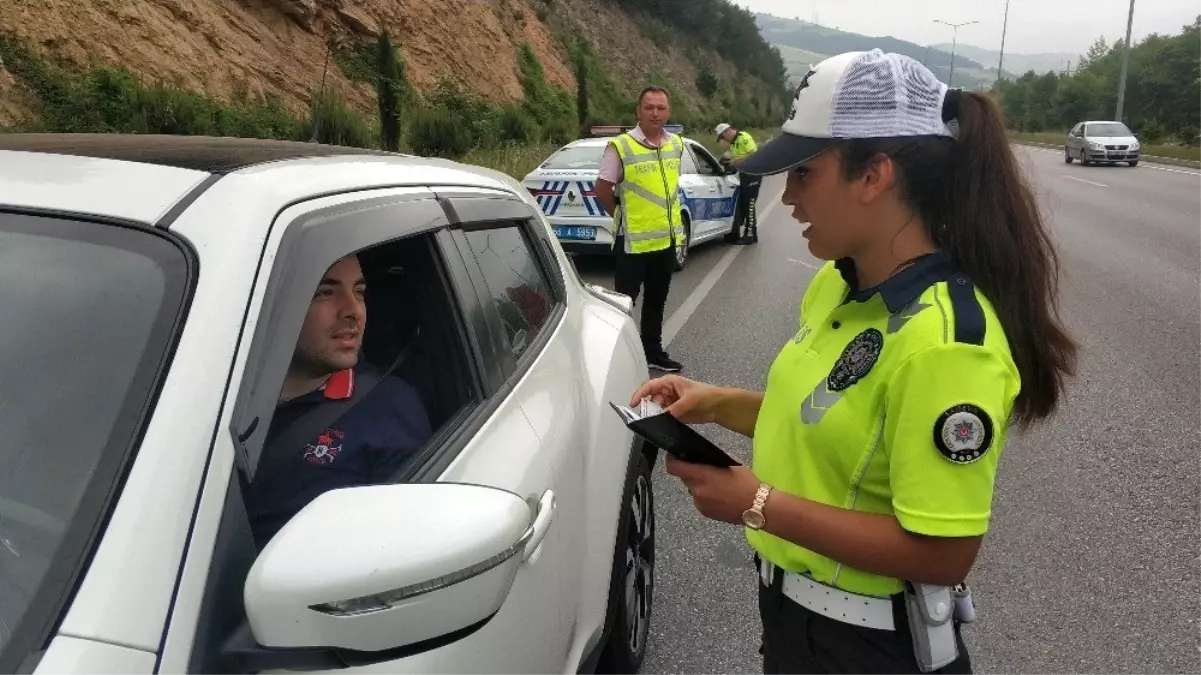 Trafik ekipleri kazaların önüne geçmek için denetimlerini arttırdı