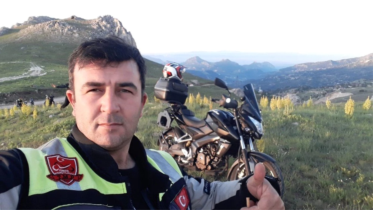 Antalya Gezgin Motorcular\'dan zirvede bayram çıkartması