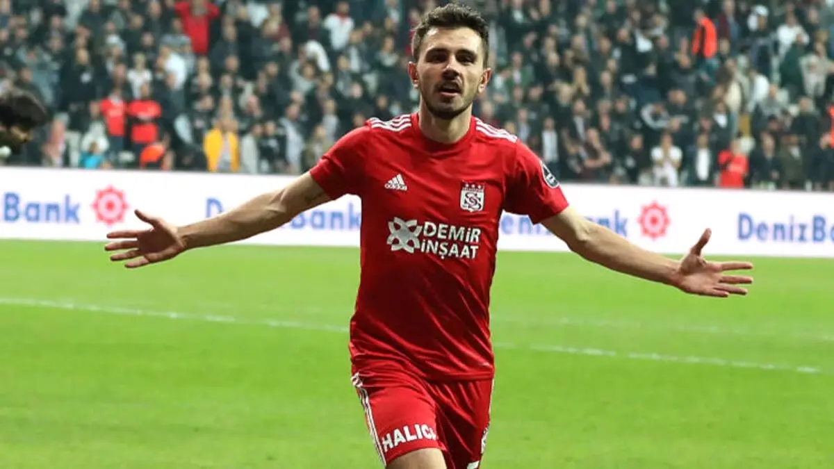 Beşiktaş, Emre Kılınç\'ı transfer etmek istiyor