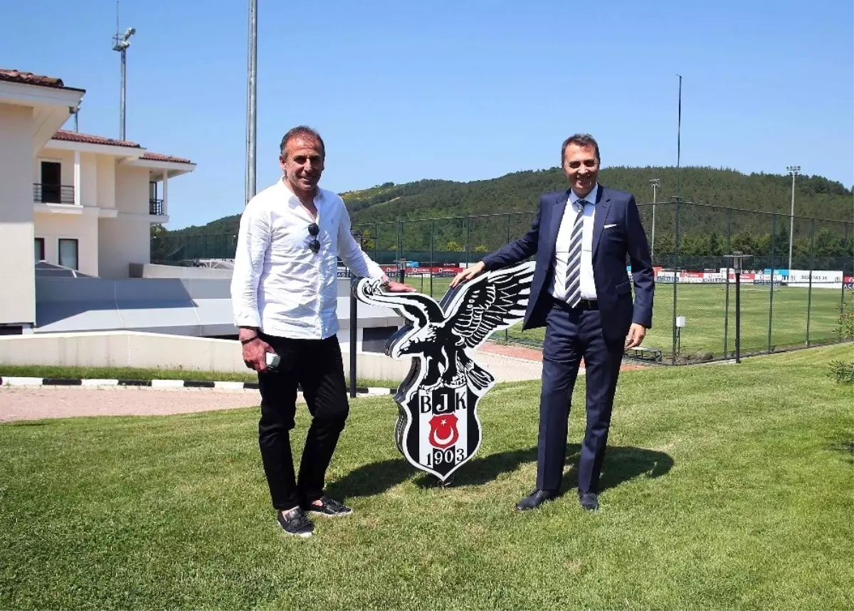 Beşiktaş\'ta Abdullah Avcı için imza töreni düzenlenecek