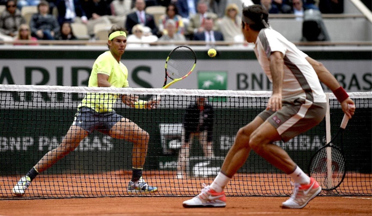 Fransa Açık\'ta Nadal, Federer\'i geçerek finale yükseldi