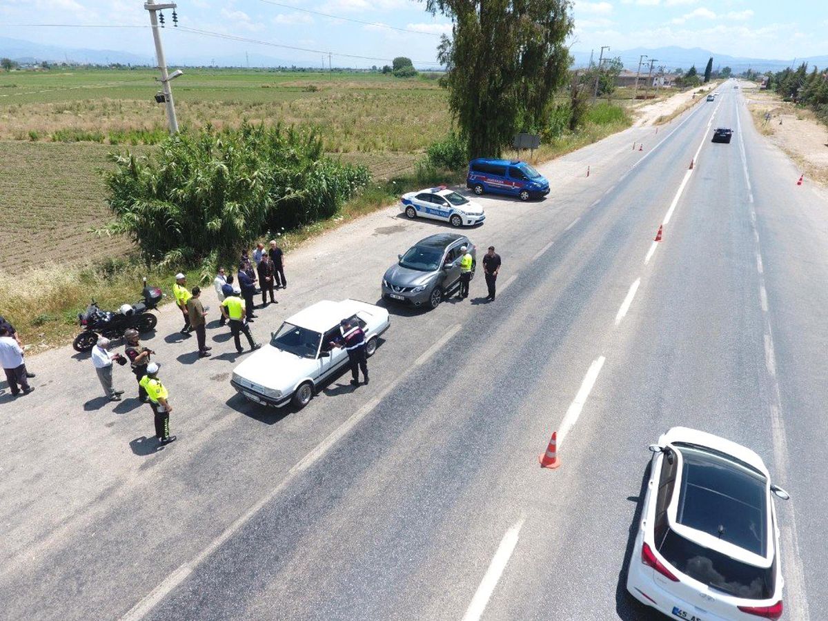 İzmir\'de trafiğe havadan denetim