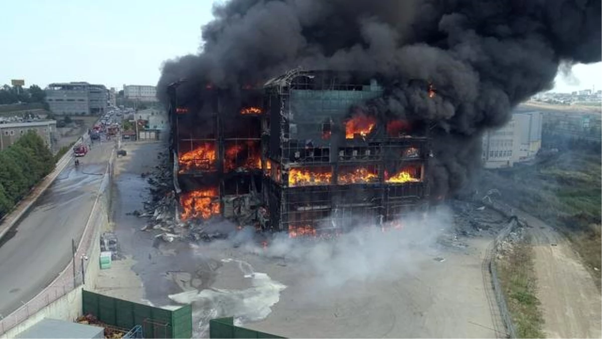 Kocaeli\'deki yangınla ilgili fabrika sahibi gözaltına alındı