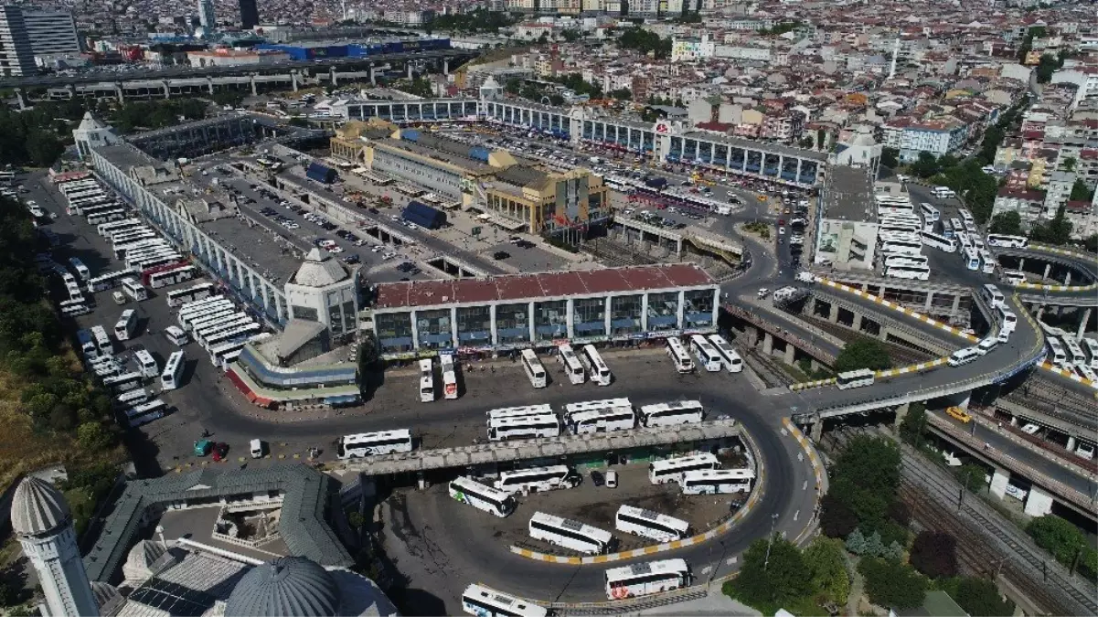 15 Temmuz Demokrasi Otogarında dönüş yoğunluğu havadan görüntülendi