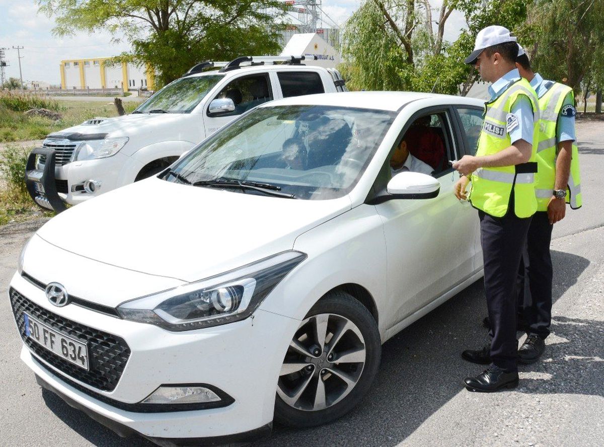 Aksaray polisi karayollarında bayram tatili mesaisinde