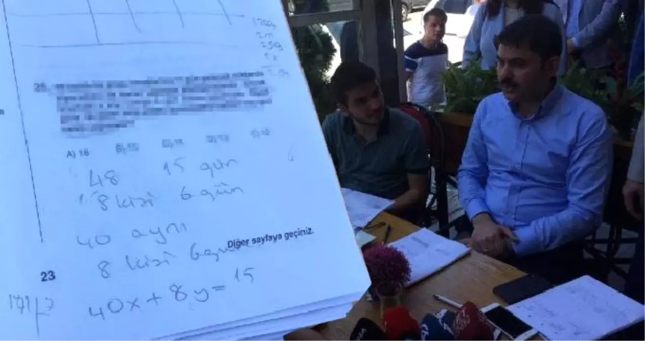 Bakan Kurum çözemediği matematik sorusu için eşinden yardım aldı