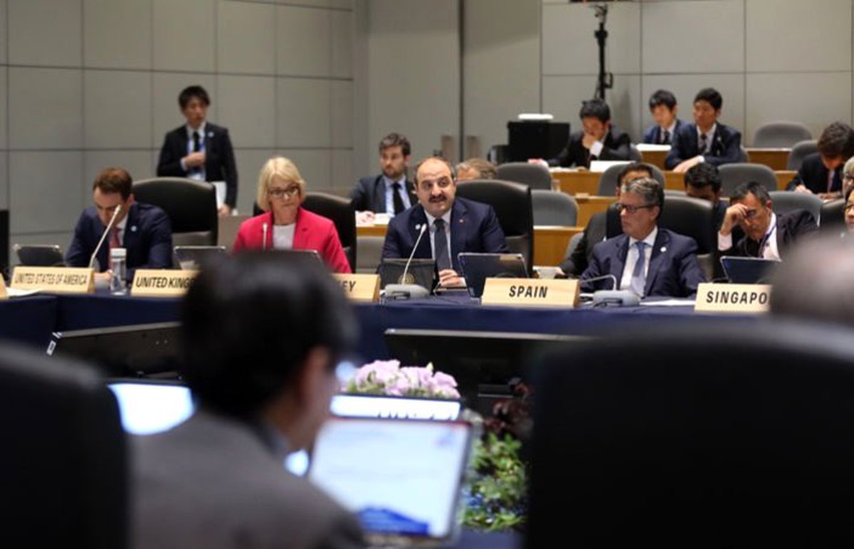 Bakan Varank\'tan G20 ülkelerine önemli tavsiye