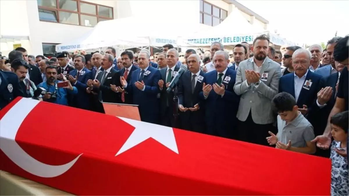 CHP Denizli Milletvekili Kazım Arslan toprağa verildi