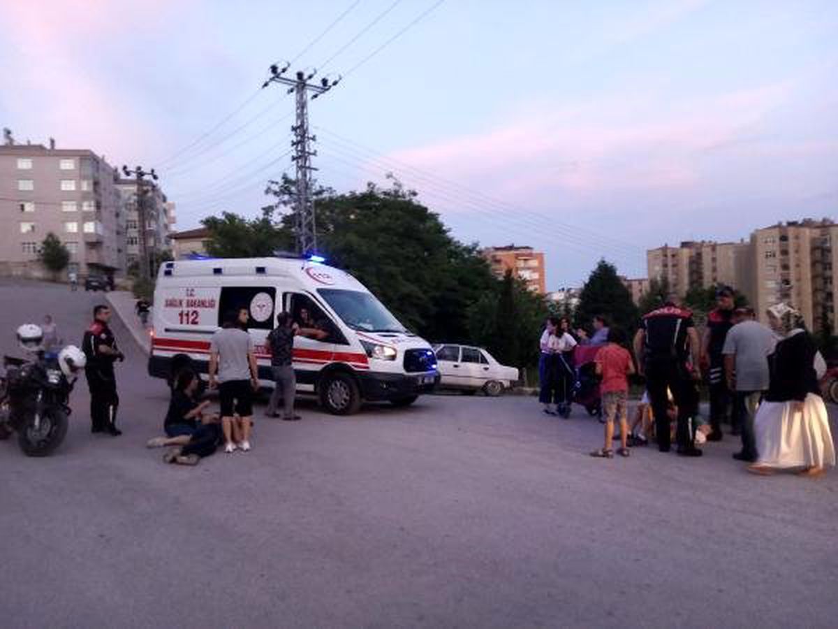 Devrilen bisikletteki baba- oğul yaraladı