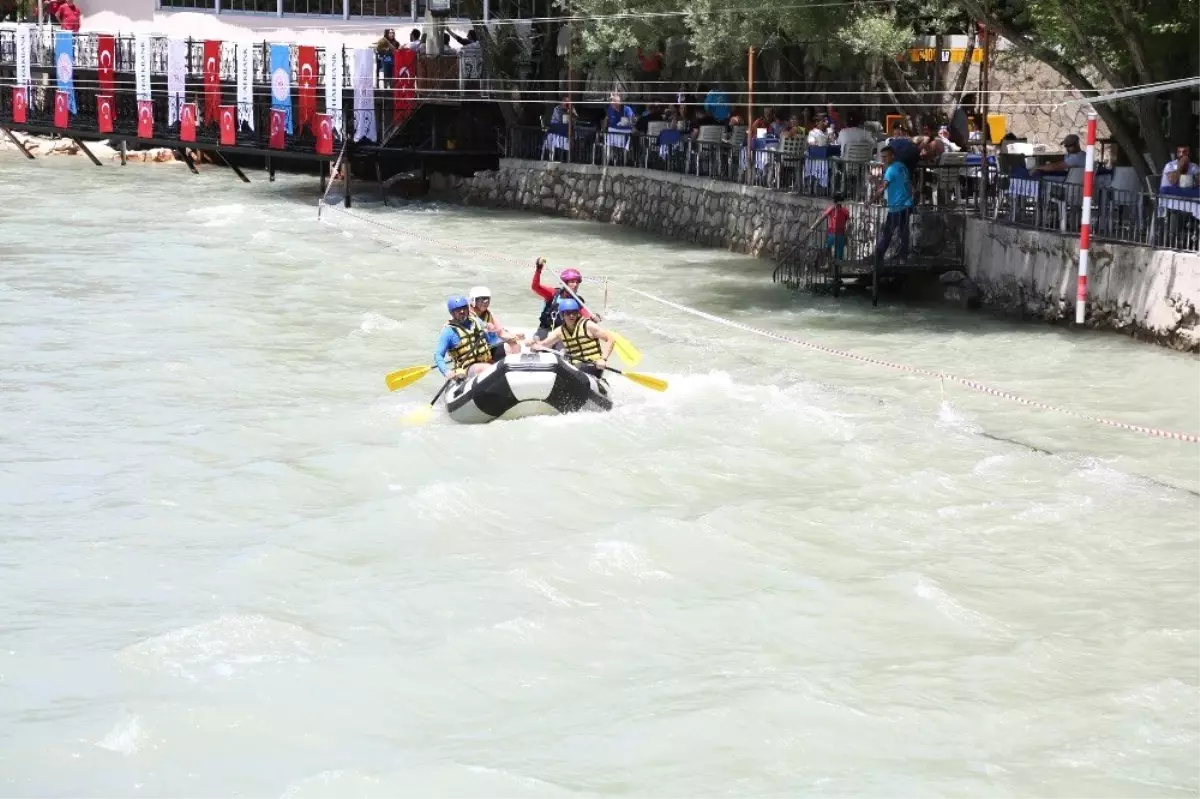 Dünya Rafting Şampiyonası heyecanı antrenmanla başladı