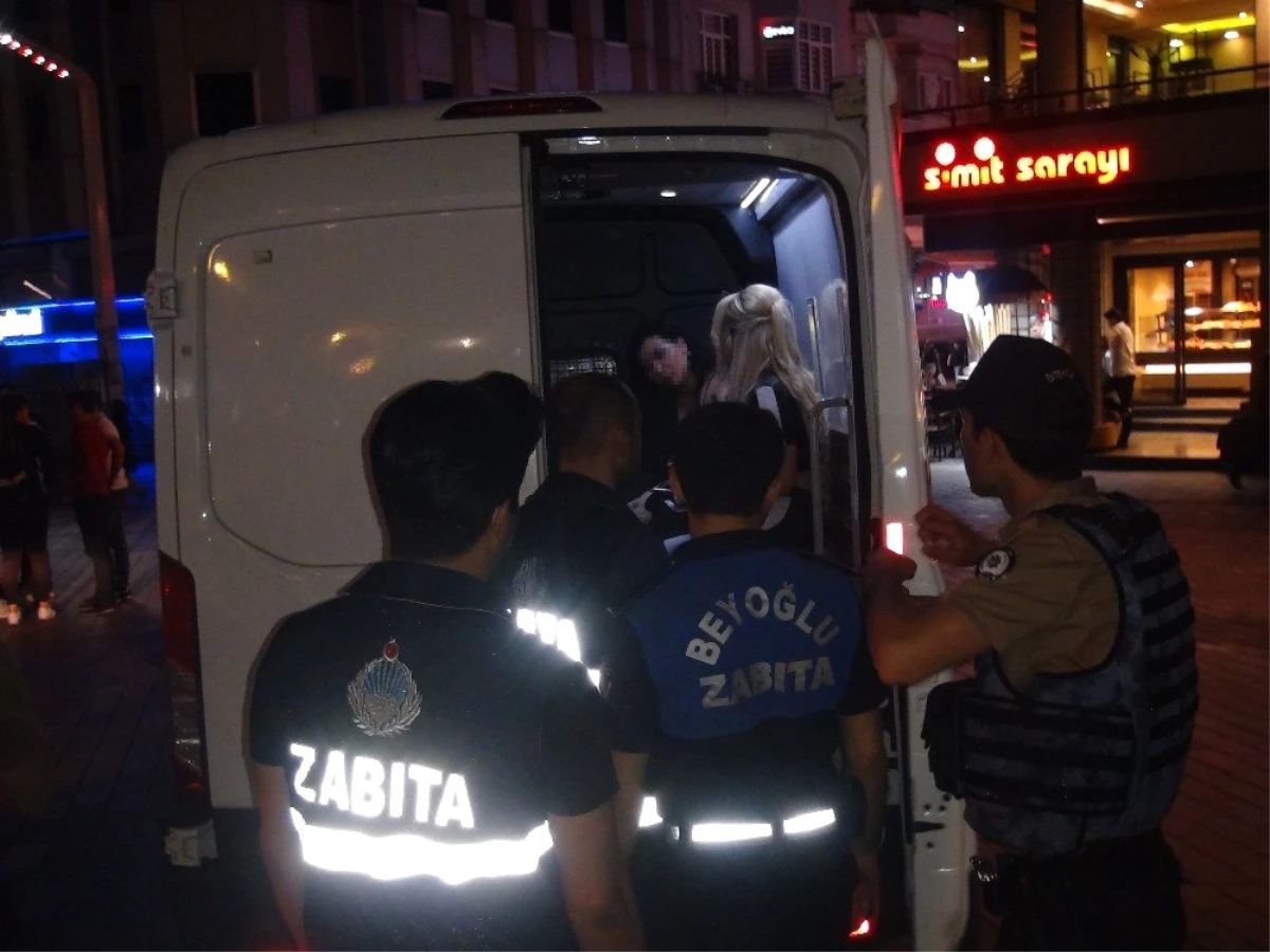 Taksim\'de fuhuş operasyonu: 15 gözaltı