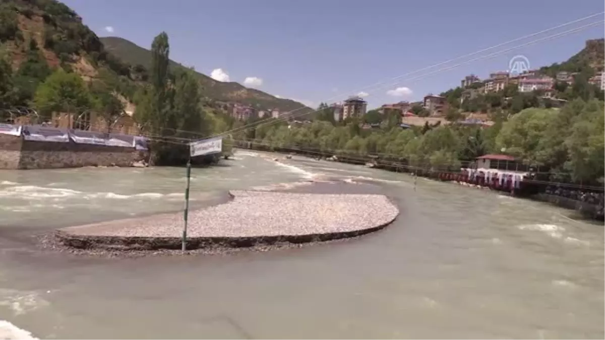 R4 Dünya Rafting Şampiyonası Tunceli\'de başladı