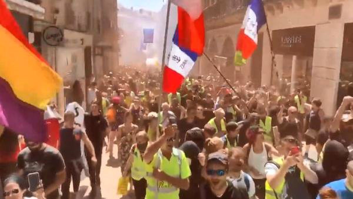Sarı Yelekliler protestosu 30\'uncu haftasında