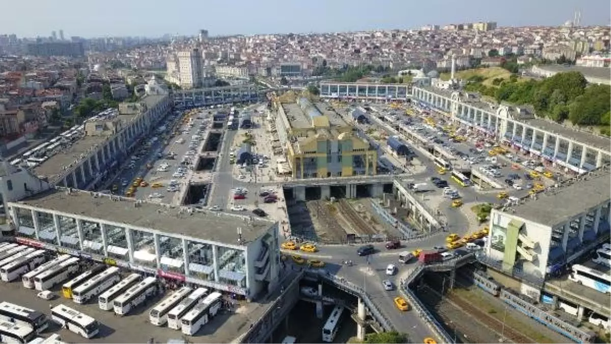 15 Temmuz Demokrasi Otogarı\'nda dönüş yoğunluğu havadan fotoğraflandı