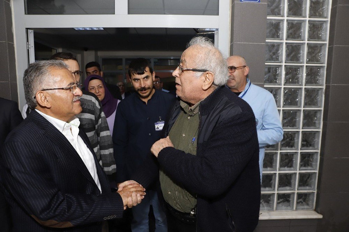 Büyükkılıç, "Yaşlılarımıza hürmet, şehrimize bereket"