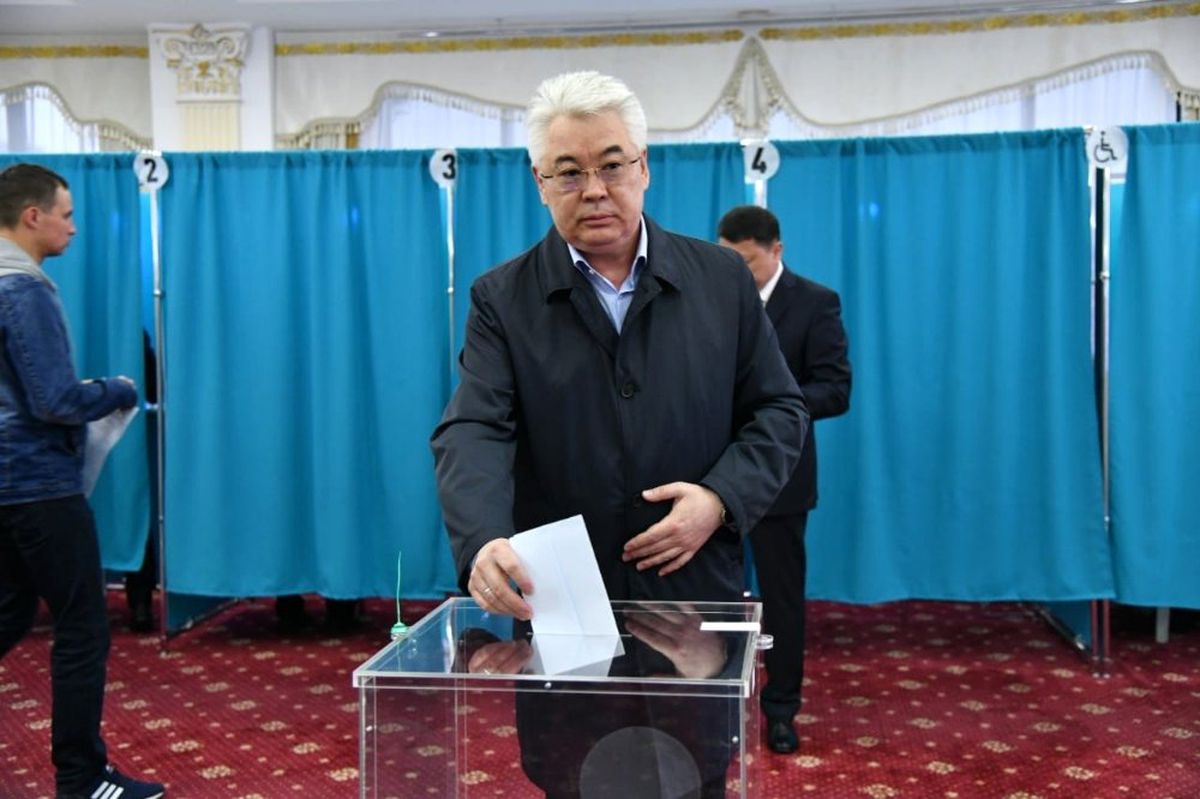 Kazakistan\'da halk sandık başında