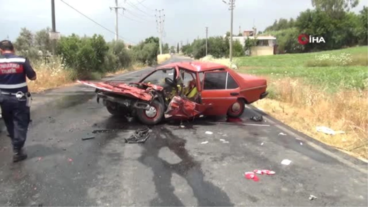 Otel çalışanları yoldan çıkıp karşıdan gelen araçla kafa kafaya çarpıştı: 1 ölü, 3 yaralı