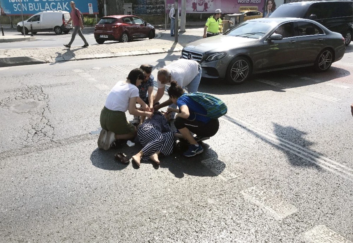 (Özel) Beşiktaş\'ta kadına çarpan sürücü bir an olsun başından ayrılmadı