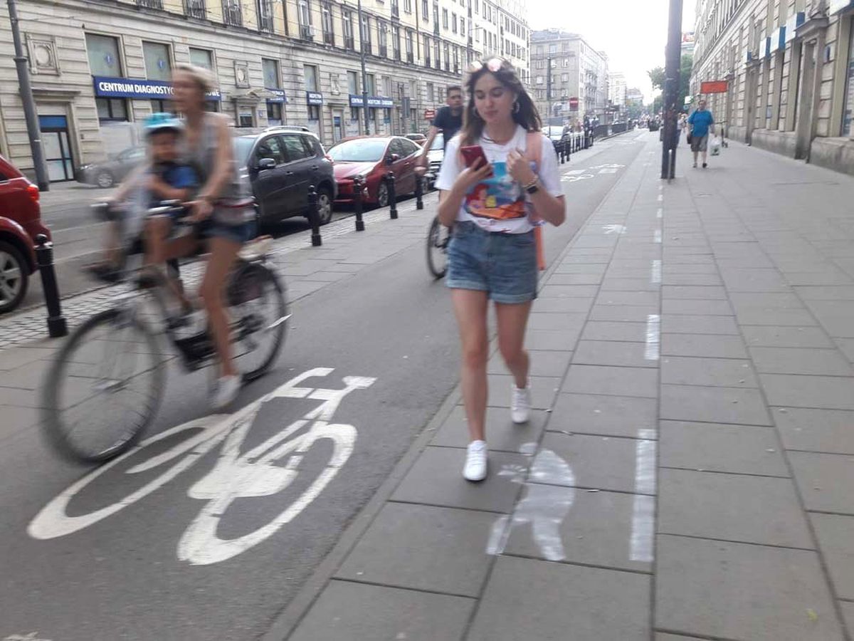 Polonya\'da akıllı telefon kullanıcılarına özel yol