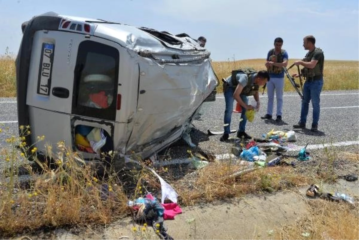 Takla atan hafif ticari araçtaki Ezgi öldü, 6 kişi yaralandı
