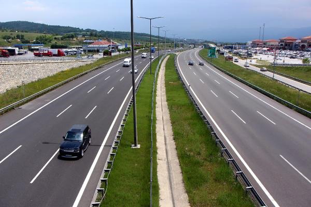 Tatilin son gününde, TEM\'in Bolu geçişinde trafik akıcı