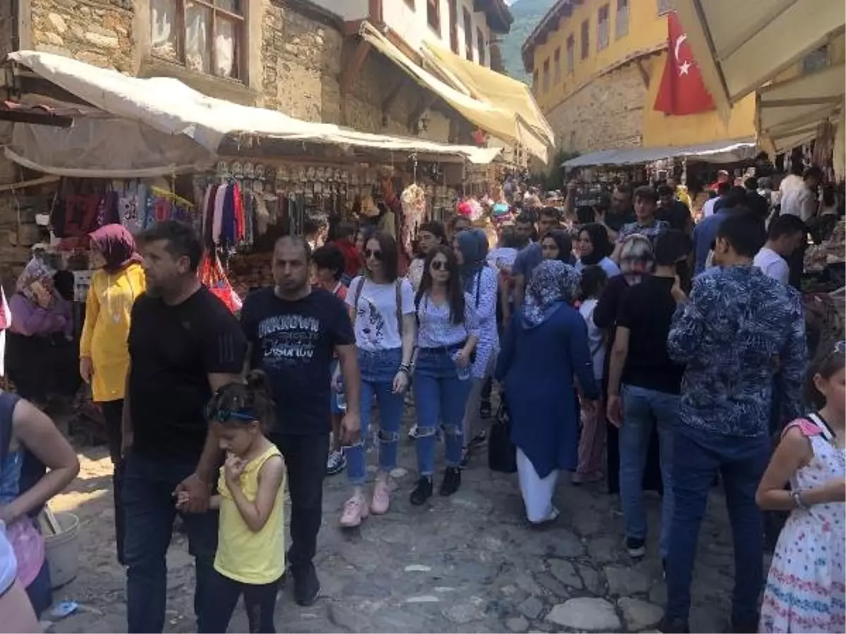 700 yıllık Cumalıkız köyüne ziyaretçi akını