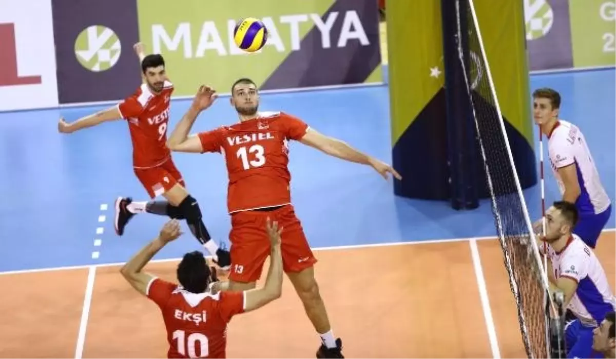 A Milli Erkek Voleybol Takımı 5\'te 5 peşinde