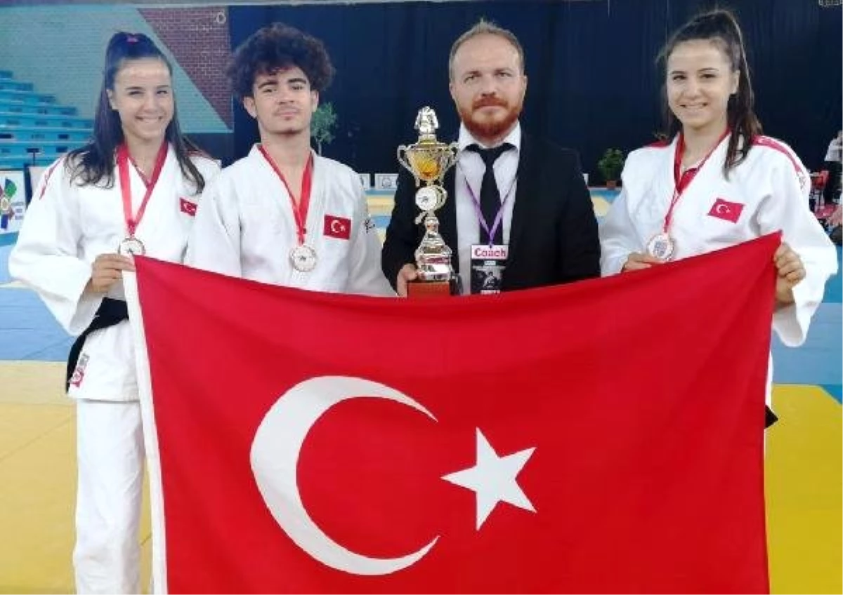 Balkan Şampiyonası\'nda Karaman\'ın gururu oldular