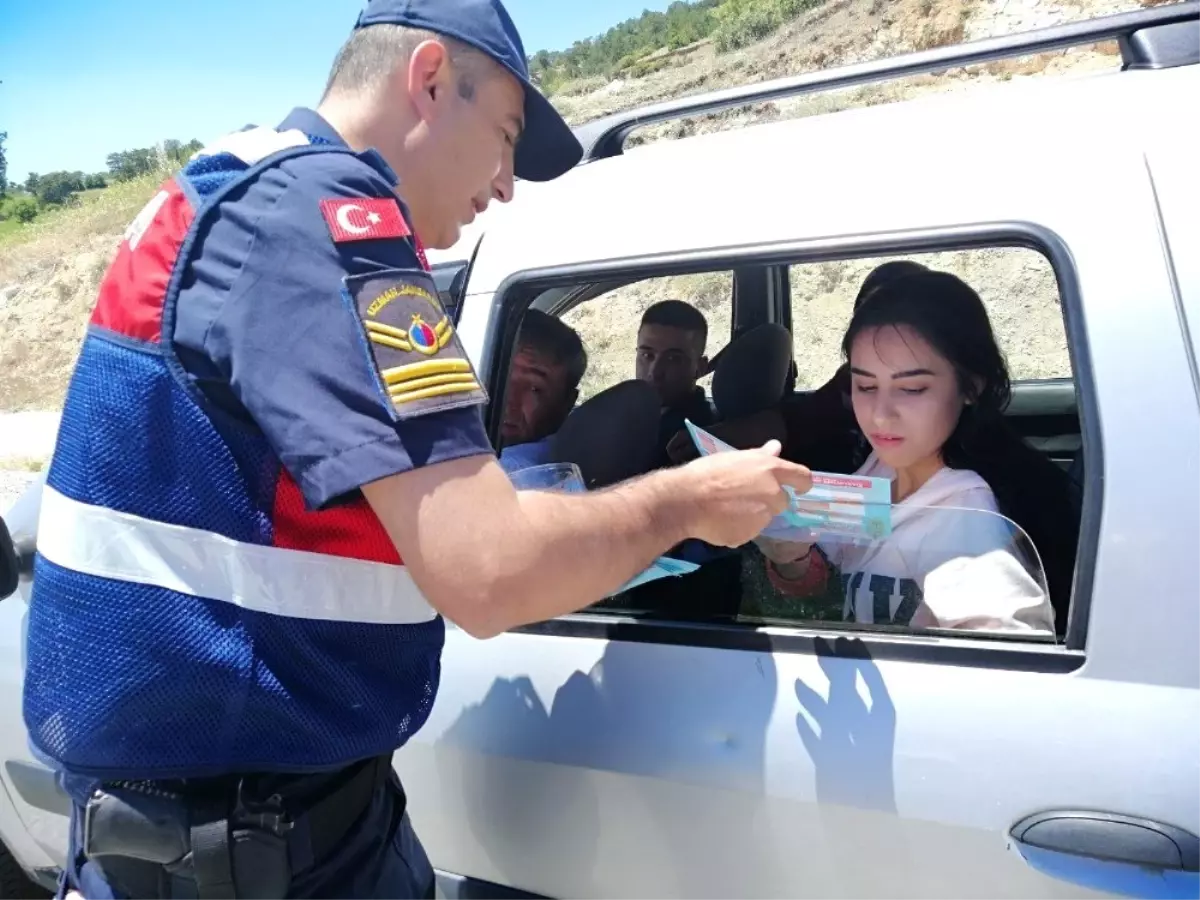 Jandarmadan çocuklara okul karnesinden önce seyahat karnesi