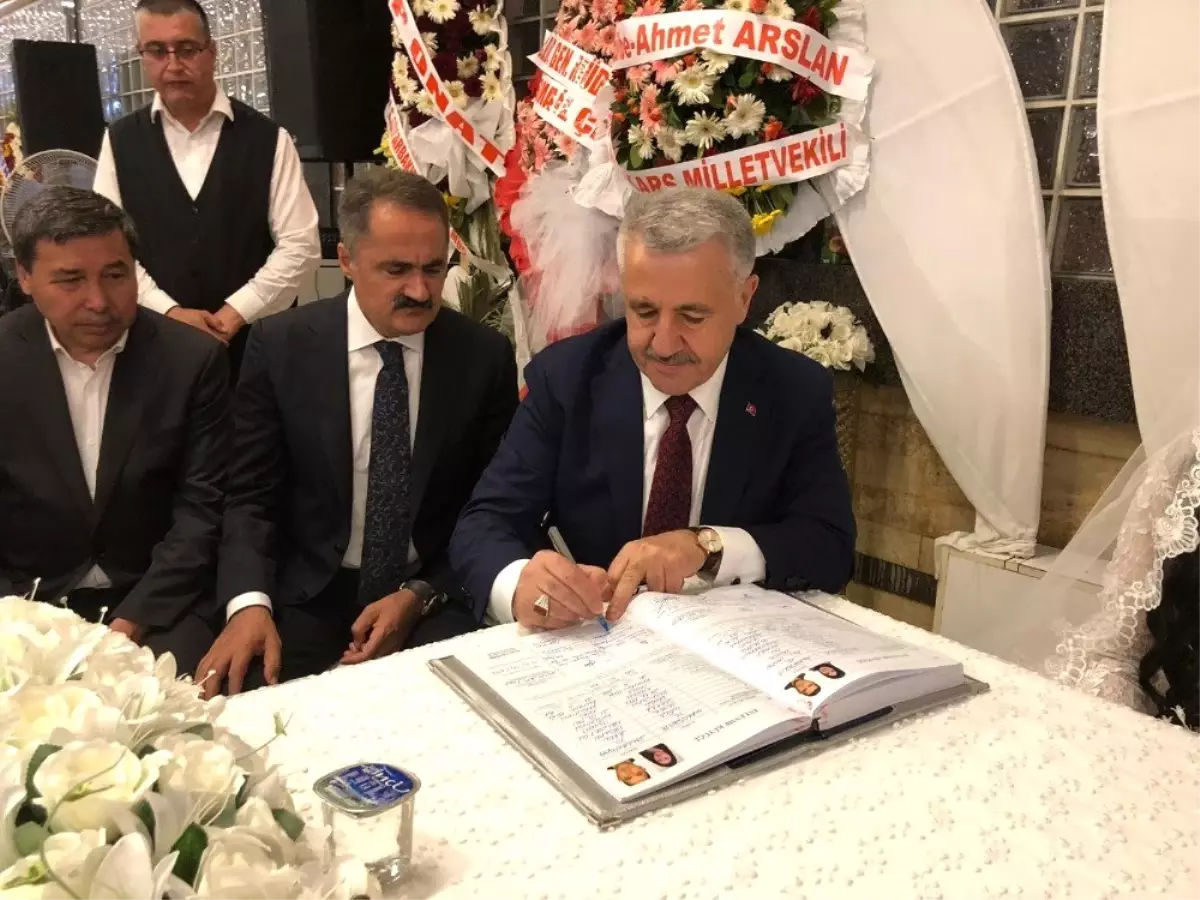 Milletvekili Ahmet Arslan, nikah şahitliği yaptı