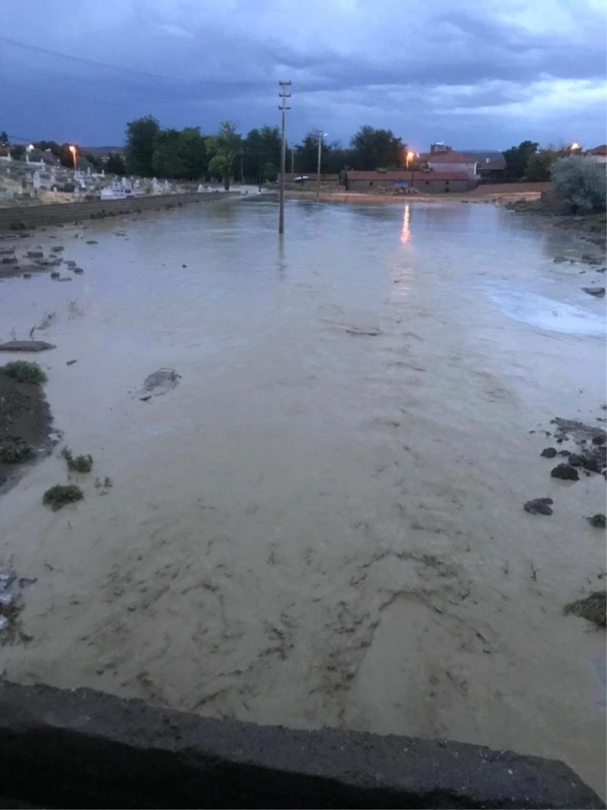 Nevşehir\'de köyleri sel vurdu