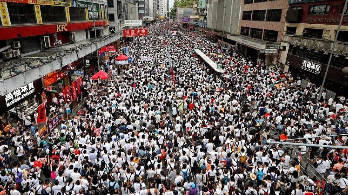 ABD\'den Çin\'e Hong Kong tepkisi: Özel statüsü tehlikeye girer